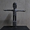 Figuur Op Standaard | Zwart | H75 x B69 x D10 cm
