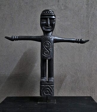 Luksa Home Collection Figuur Op Standaard | Zwart | H75 x B69 x D10 cm