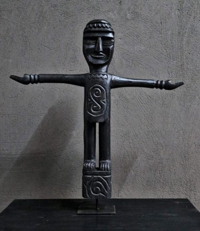 Luksa Home Collection Figuur Op Standaard | Zwart | H75 x B69 x D10 cm