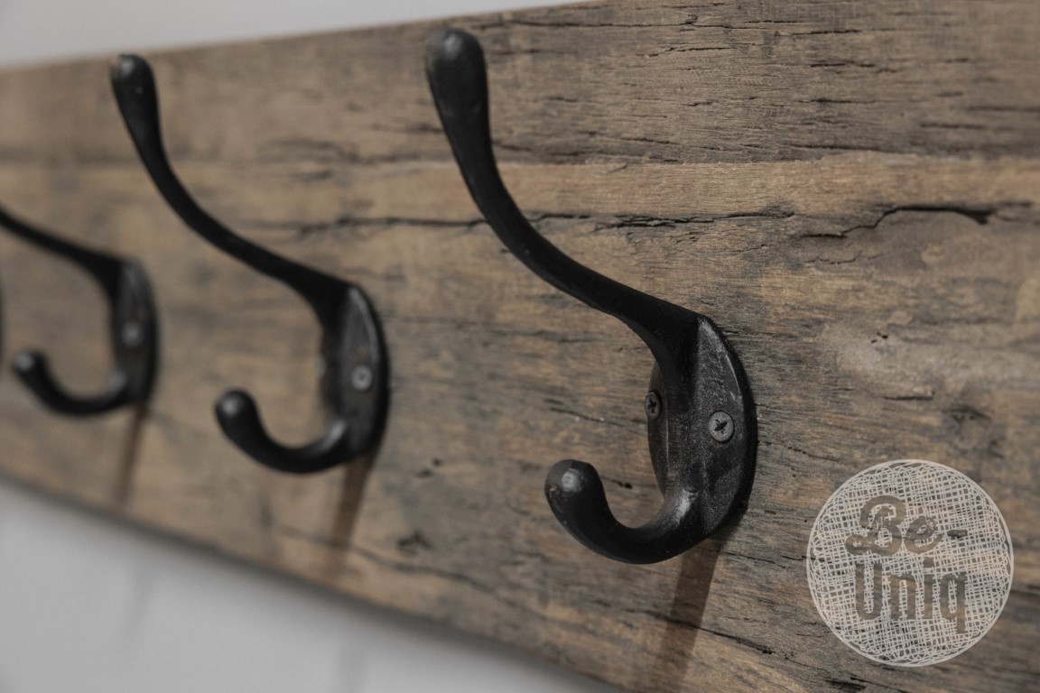 Be-Uniq Houten Kapstok James | Zwarte Haken | 2 Maten