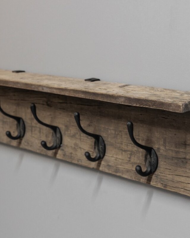 Be-Uniq Houten Kapstok Jamie | Zwarte Haken | L100 cm