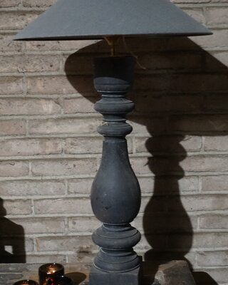 Rene Houtman Houten Balusterlamp | H70 x B13 x D13 cm