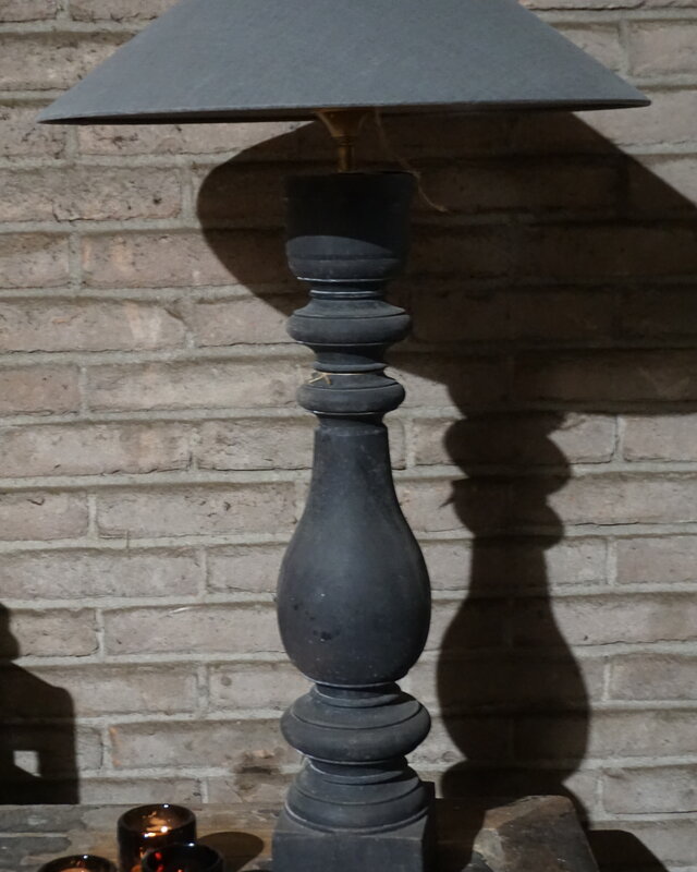 Rene Houtman Houten Balusterlamp | H70 x B13 x D13 cm