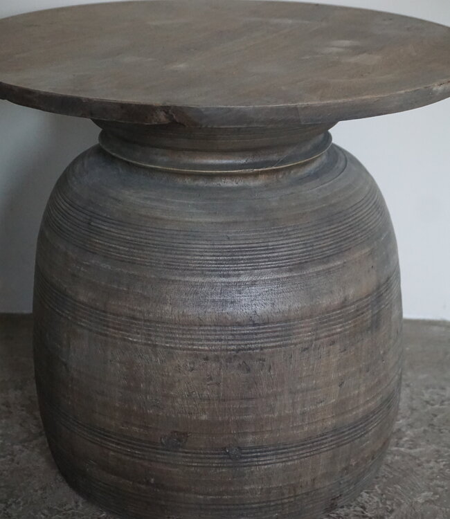 Be-Uniq Bijzettafel Oude Pot | Medium | H42 x D46 cm