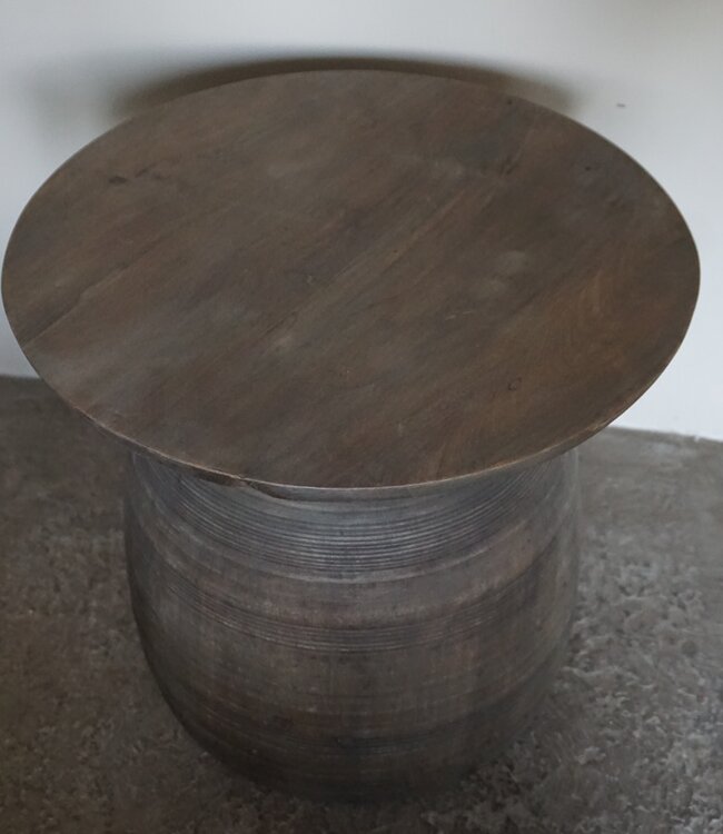 Be-Uniq Bijzettafel Oude Pot | Medium | H42 x D46 cm