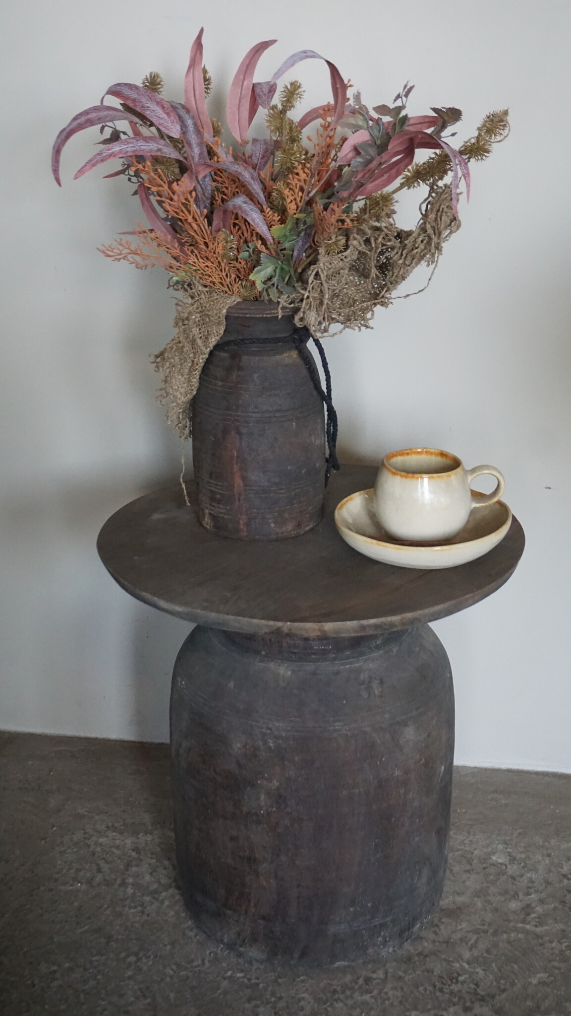 Be-Uniq Bijzettafel Oude Pot | Medium | H41 x D40 cm