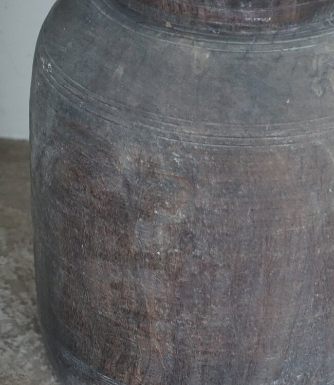 Be-Uniq Bijzettafel Oude Pot | Medium | H41 x D40 cm