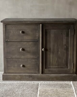 Aura Peeperkorn Houten Kabinetje | H89 x B112 x D46 cm