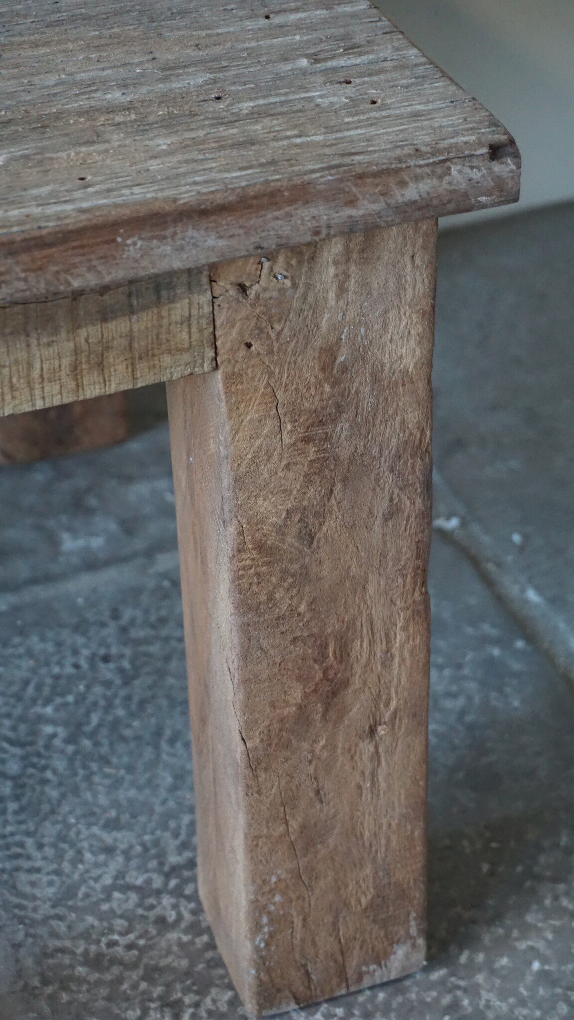 Rene Houtman Bijzettafel Jan | Truckbodywood | H42xB60xD60 cm