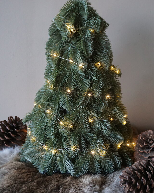 Brynxz Nobilis Kerstboom Met LED-Verlichting | H42xD30 cm