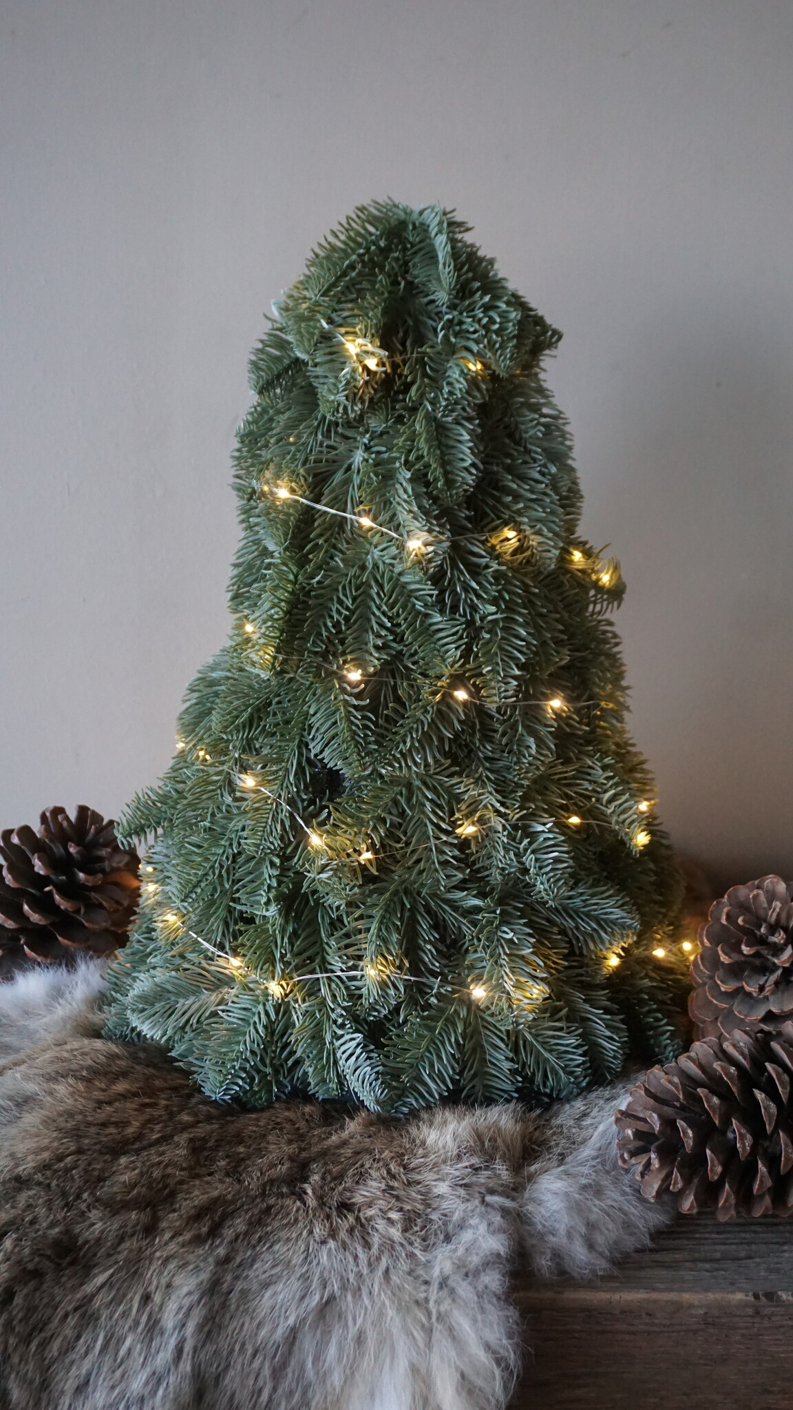 Brynxz Nobilis Kerstboom Met LED-Verlichting | H42xD30 cm