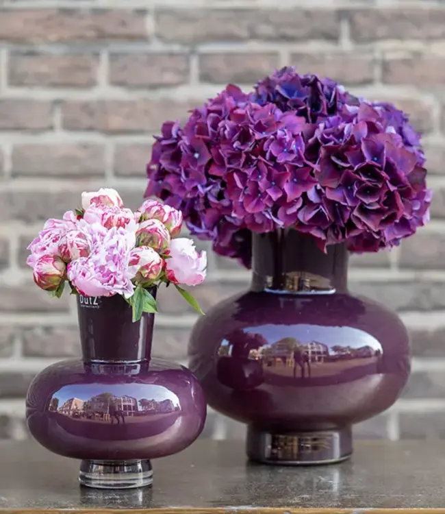 DutZ Vaas Modest | Pruim | H34 x D29 cm