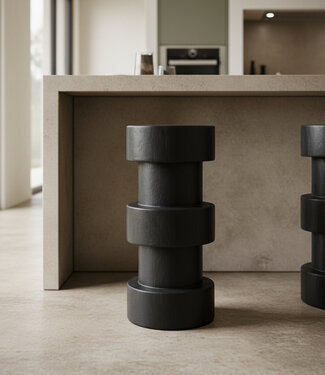 Raw Materials Amsterdam Forma Barkruk Totoma | Zwart | Teakhout | H65 x D30 cm