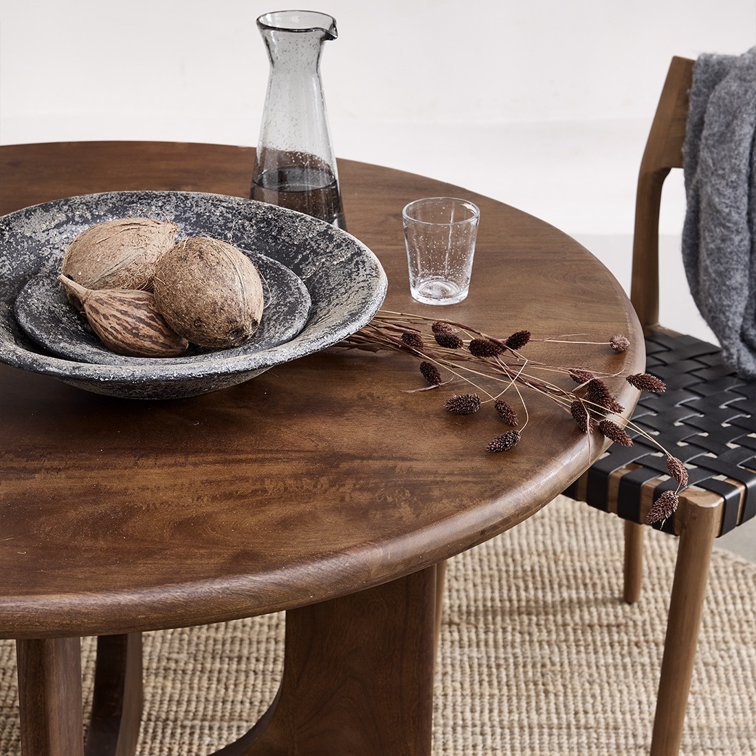 Raw Materials Amsterdam Bullnose Eettafel | Rond | Mangohout | H76 x D120 cm