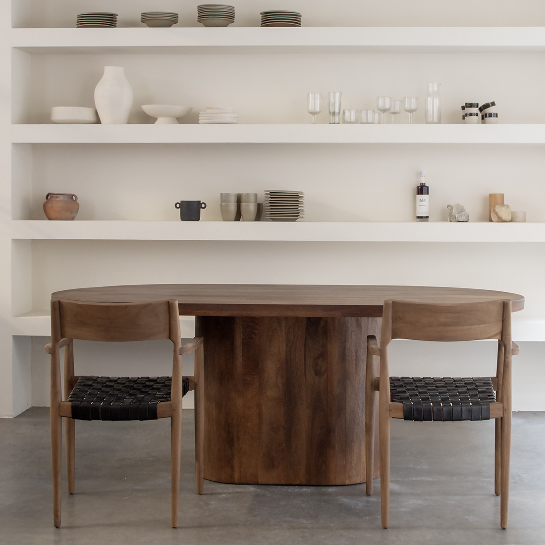 Raw Materials Amsterdam Bullnose Oblong Eettafel | Mangohout | H76 x B180 x D110 cm