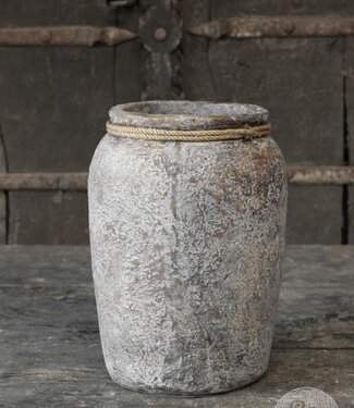 Be-Uniq Village Pottery | 002 | Small | H30 x D22 cm