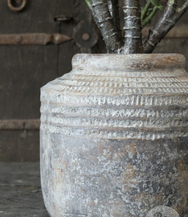 Be-Uniq Village Pottery | 001 | Small | H31 x D31 cm