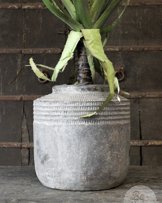 Be-Uniq Village Pottery | 001 | Medium | H41 x D41 cm