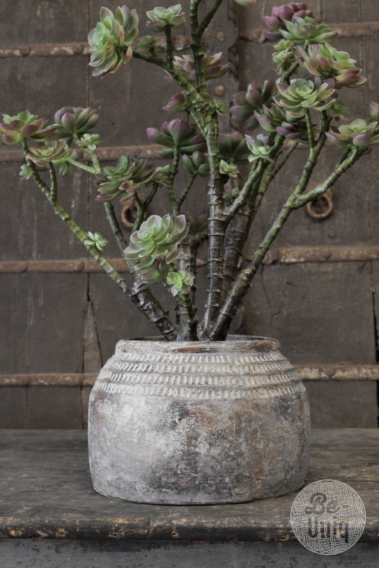Be-Uniq Village Pottery | 011 | Medium | H21 x D31 cm
