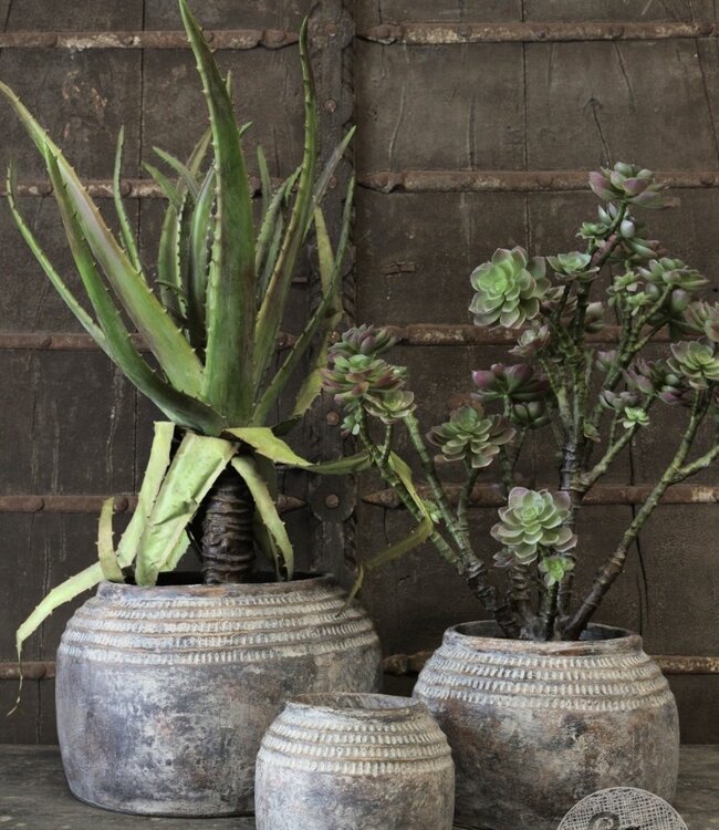 Be-Uniq Village Pottery | 011 | Medium | H21 x D31 cm