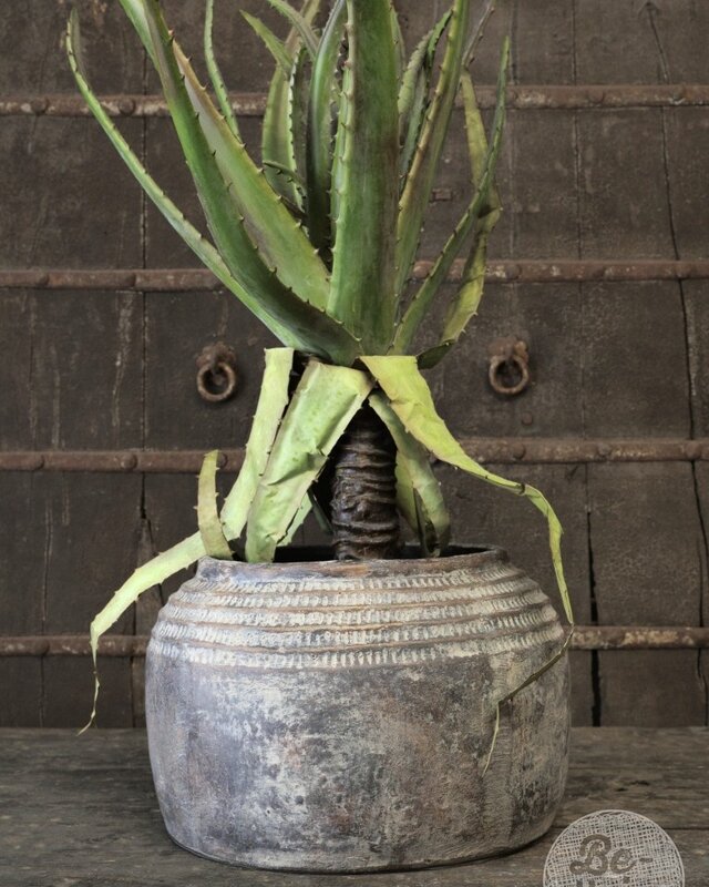 Be-Uniq Village Pottery | 011 | Large | H26 x D41 cm