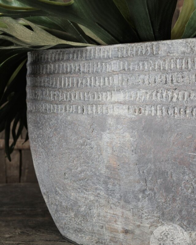 Be-Uniq Village Pottery | 010 | Ovaal | H31 x B45 x D16 cm