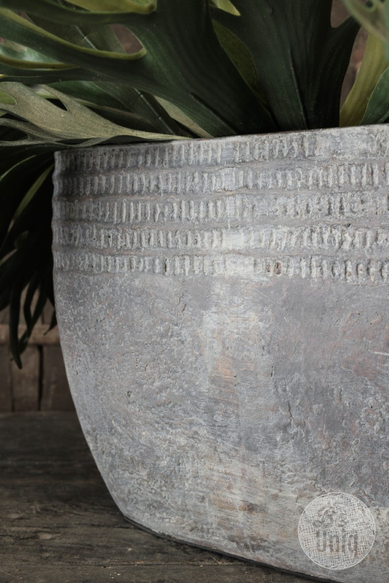 Be-Uniq Village Pottery | 010 | Ovaal | H31 x B45 x D16 cm
