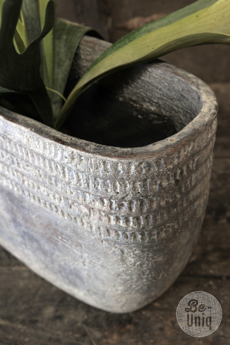Be-Uniq Village Pottery | 010 | Ovaal | H31 x B45 x D16 cm