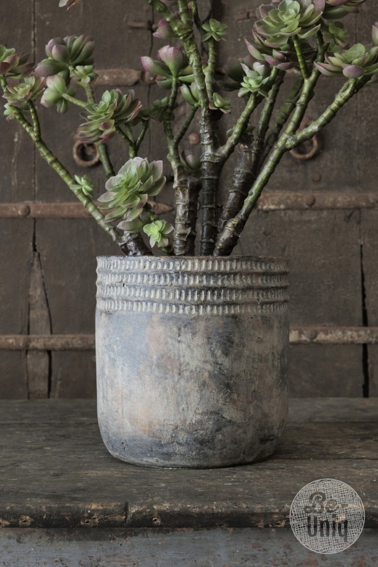 Be-Uniq Village Pottery | 012 | Small | H25 x D25 cm