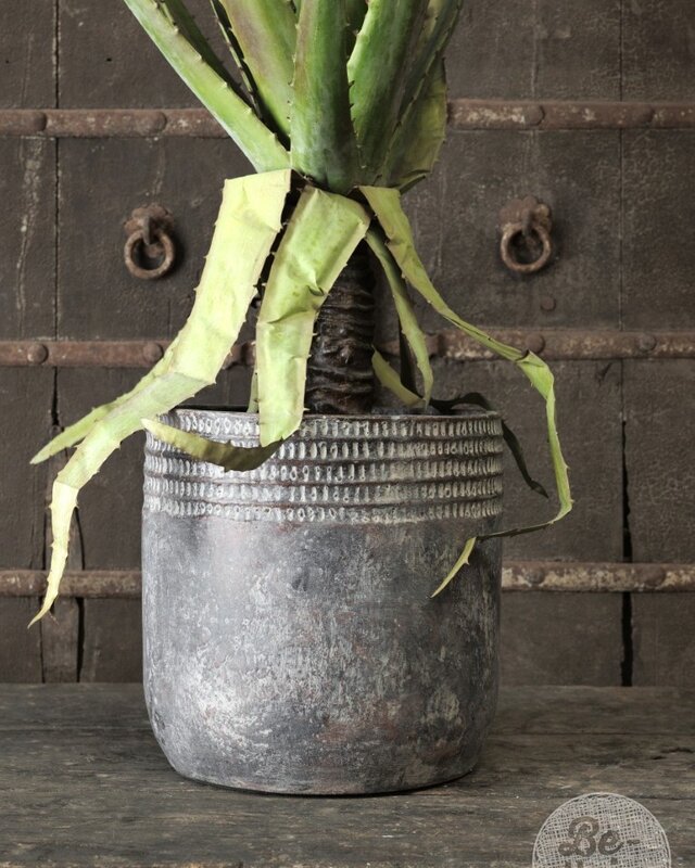 Be-Uniq Village Pottery | 012 | Large | H31 x D31