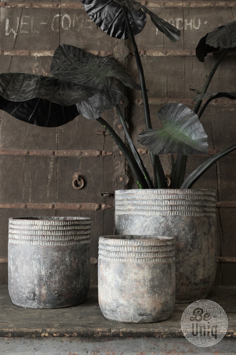 Be-Uniq Village Pottery | 012 | Large | H31 x D31