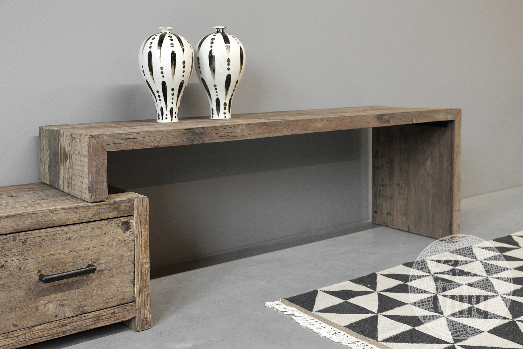 Be-Uniq Tv Rek | 001 | Captial Collection | H50 x B140 x D40 cm