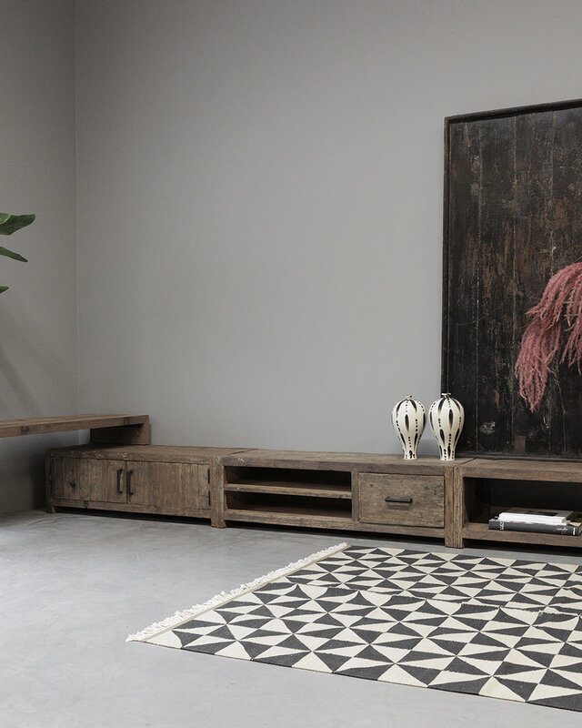 Be-Uniq Tv Rek | 001 | Captial Collection | H50 x B140 x D40 cm