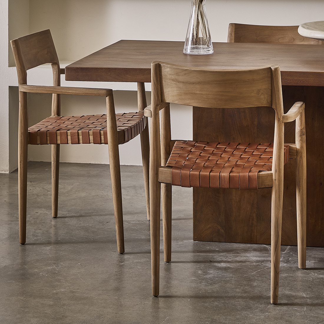 Raw Materials Amsterdam Eetkamerstoel Freya | Leer | Bruin | Set Van 2