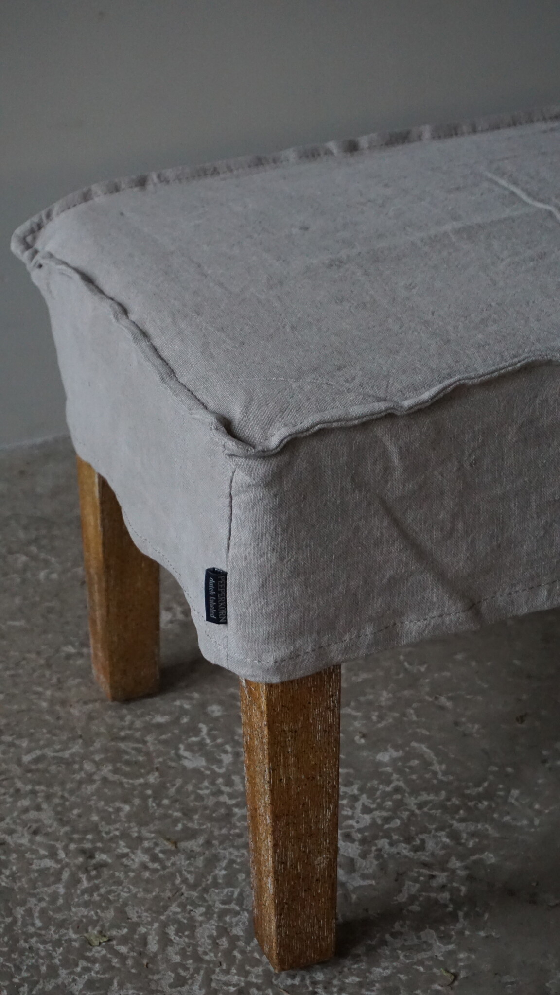 Aura Peeperkorn Pouf Big | H40 x B70 x D40 cm