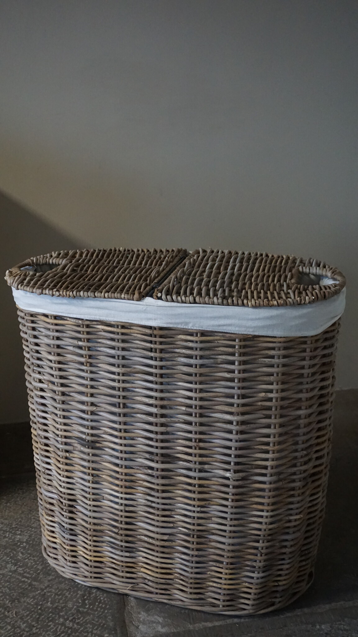 Rene Houtman Wasmand Rotan/Riet | Ovaal | H67 x B64 x D36 cm