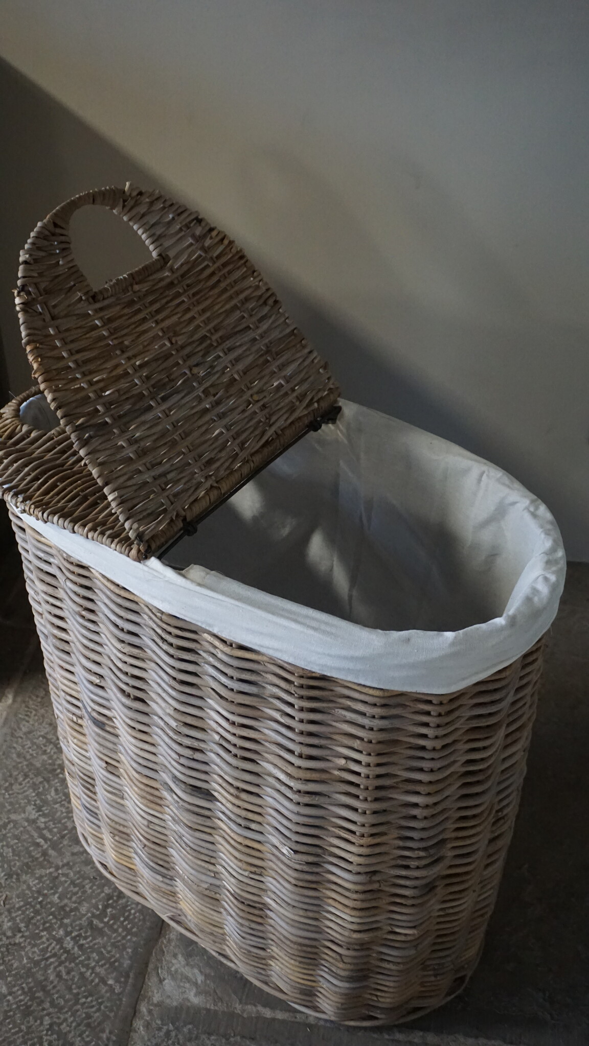 Rene Houtman Wasmand Rotan/Riet | Ovaal | H67 x B64 x D36 cm