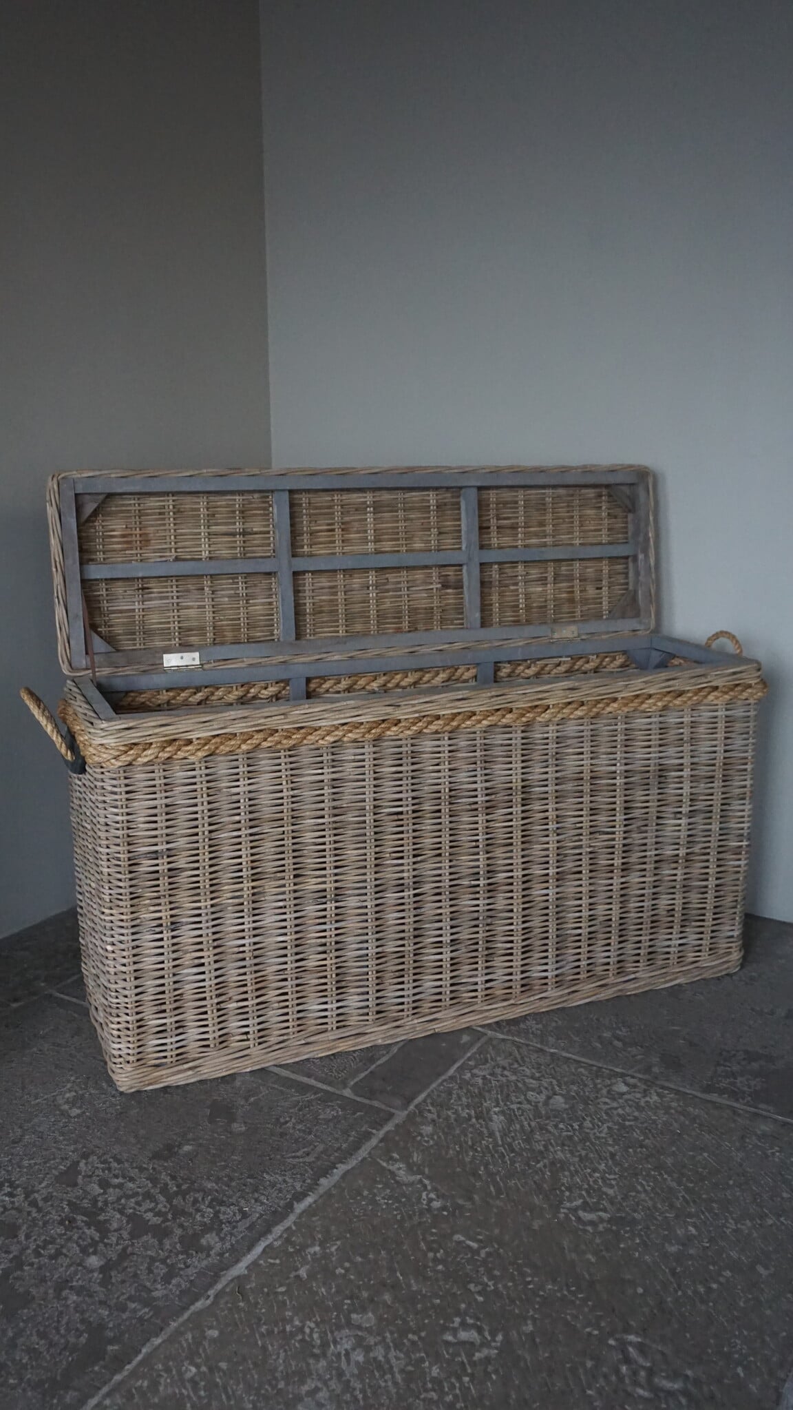 Rene Houtman Dekenkist XL | Rotan | H77 x B140 x D40 cm