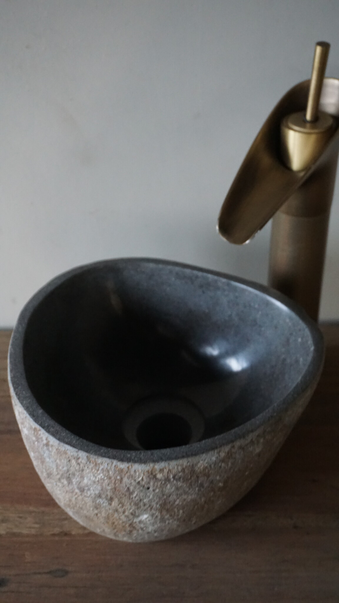 Rene Houtman Kleine Stenen Waskom + Spoelgat | H13 x B24 x D23 cm