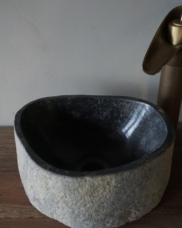 Rene Houtman Kleine Stenen Waskom + Spoelgat | H13 x B26 x D21 cm