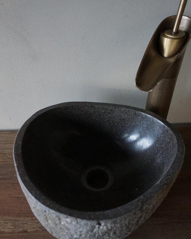 Rene Houtman Kleine Stenen Waskom + Spoelgat | H13 x B27 x D14 cm