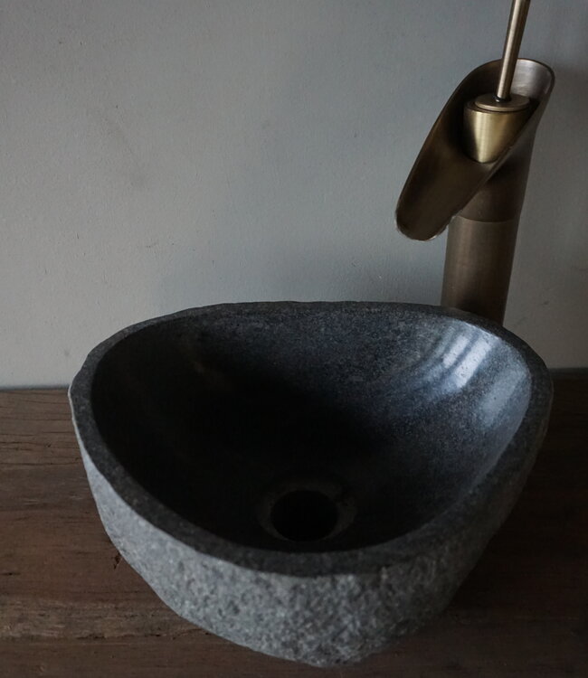 Rene Houtman Kleine Stenen Waskom + Spoelgat | H13,5 x B28 x D23 cm