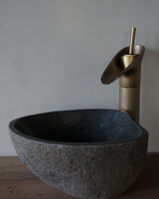 Rene Houtman Kleine Stenen Waskom + Spoelgat | H13 x B27 x D21 cm