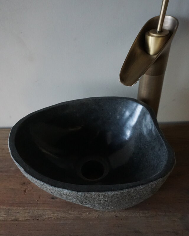 Rene Houtman Kleine Stenen Waskom + Spoelgat | H13 x B27 x D21 cm