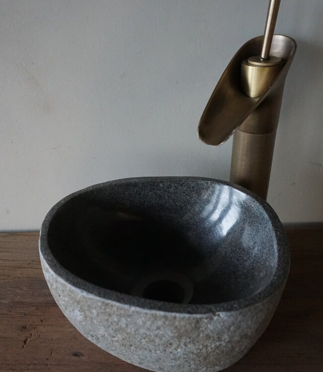 Rene Houtman Kleine Stenen Waskom + Spoelgat | H13 x B23 x D19 cm