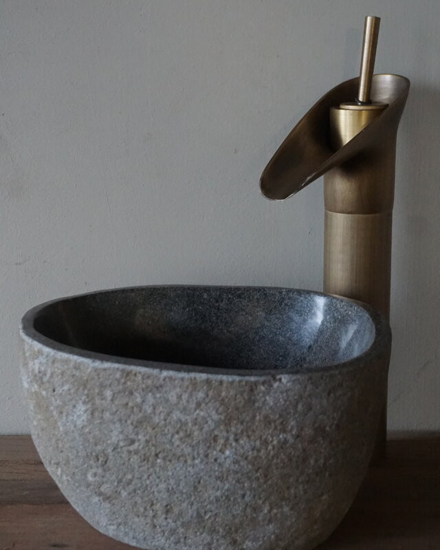 Rene Houtman Kleine Stenen Waskom + Spoelgat | H13 x B23 x D19 cm