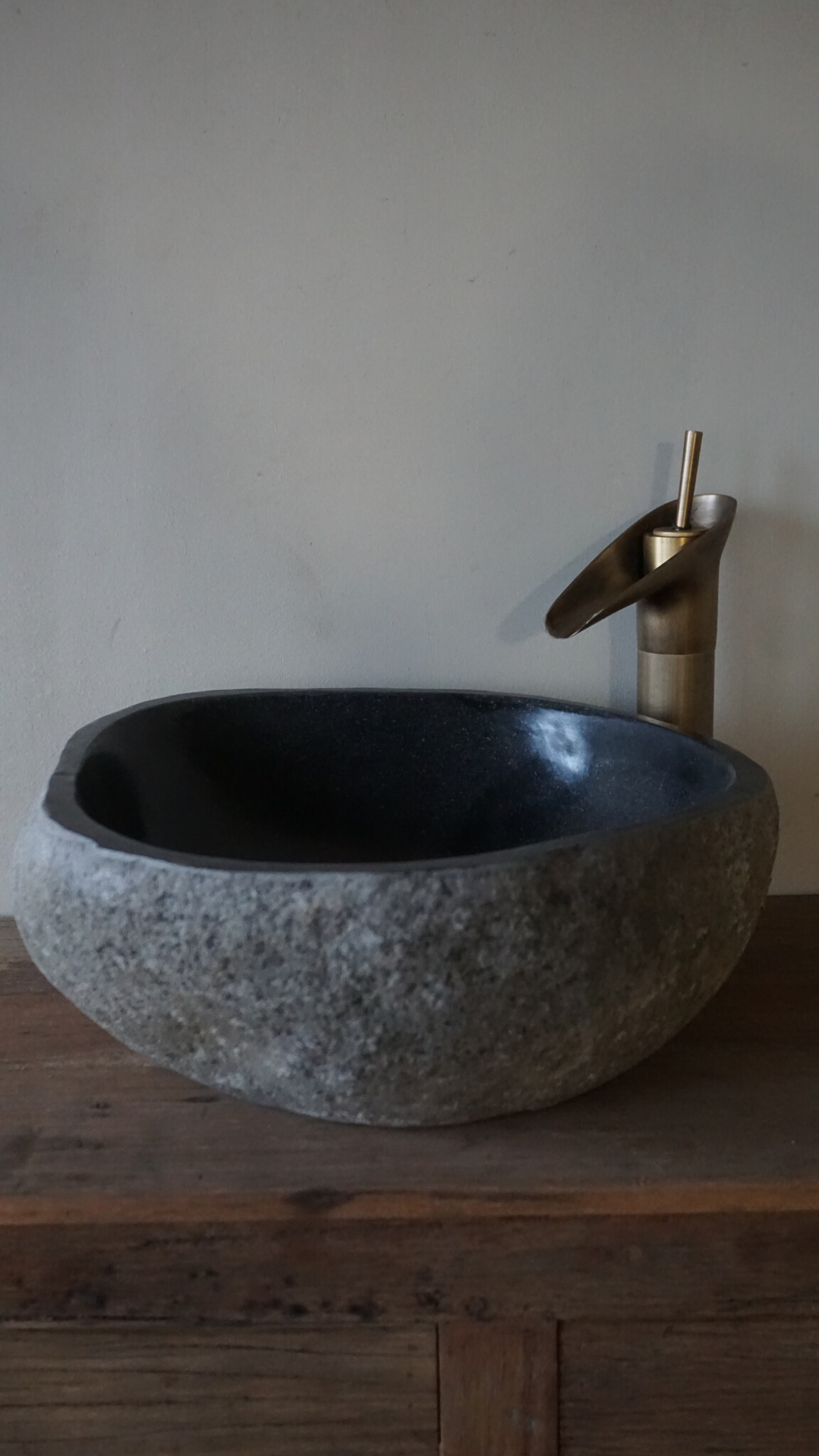 Rene Houtman Medium Stenen Waskom + Spoelgat | H16 x B39 x D38 cm