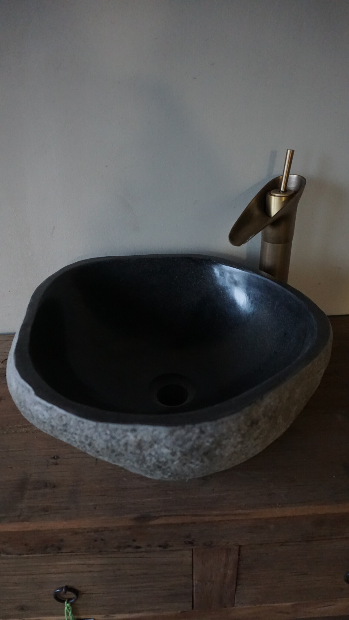 Rene Houtman Medium Stenen Waskom + Spoelgat | H16 x B39 x D38 cm