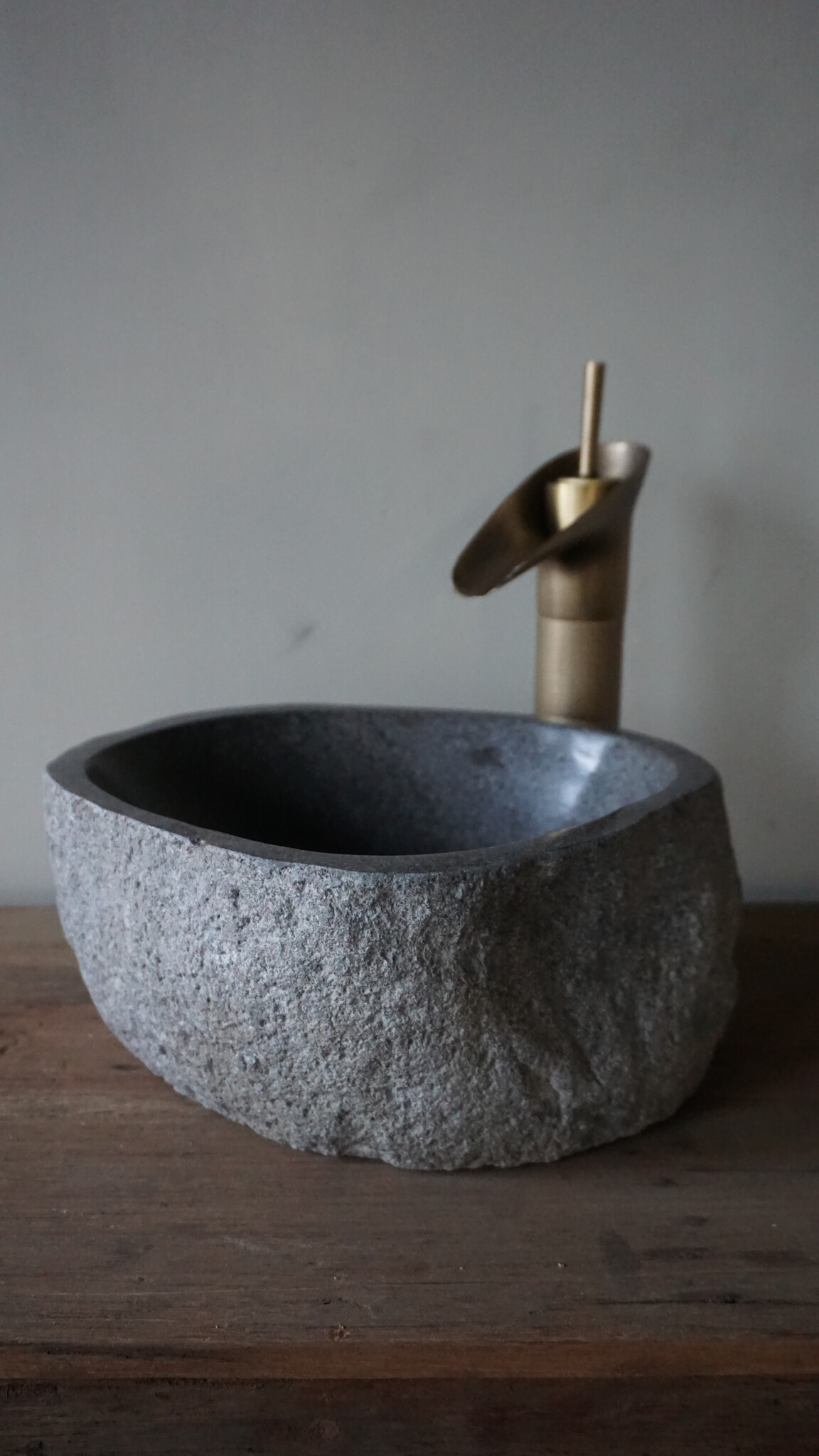 Rene Houtman Kleine Stenen Waskom + Spoelgat | H13 x B30 x D26 cm