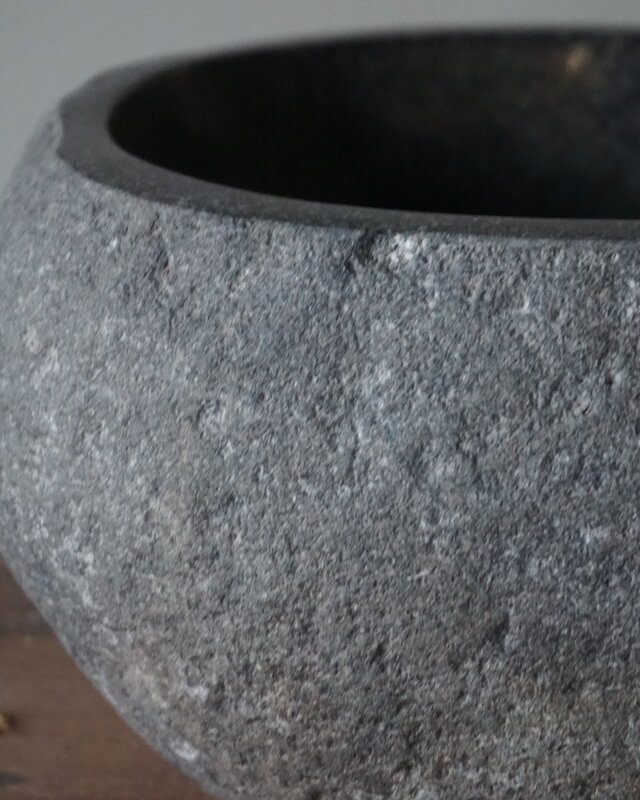 Rene Houtman Kleine Stenen Waskom + Spoelgat | H13 x B25 x D21 cm